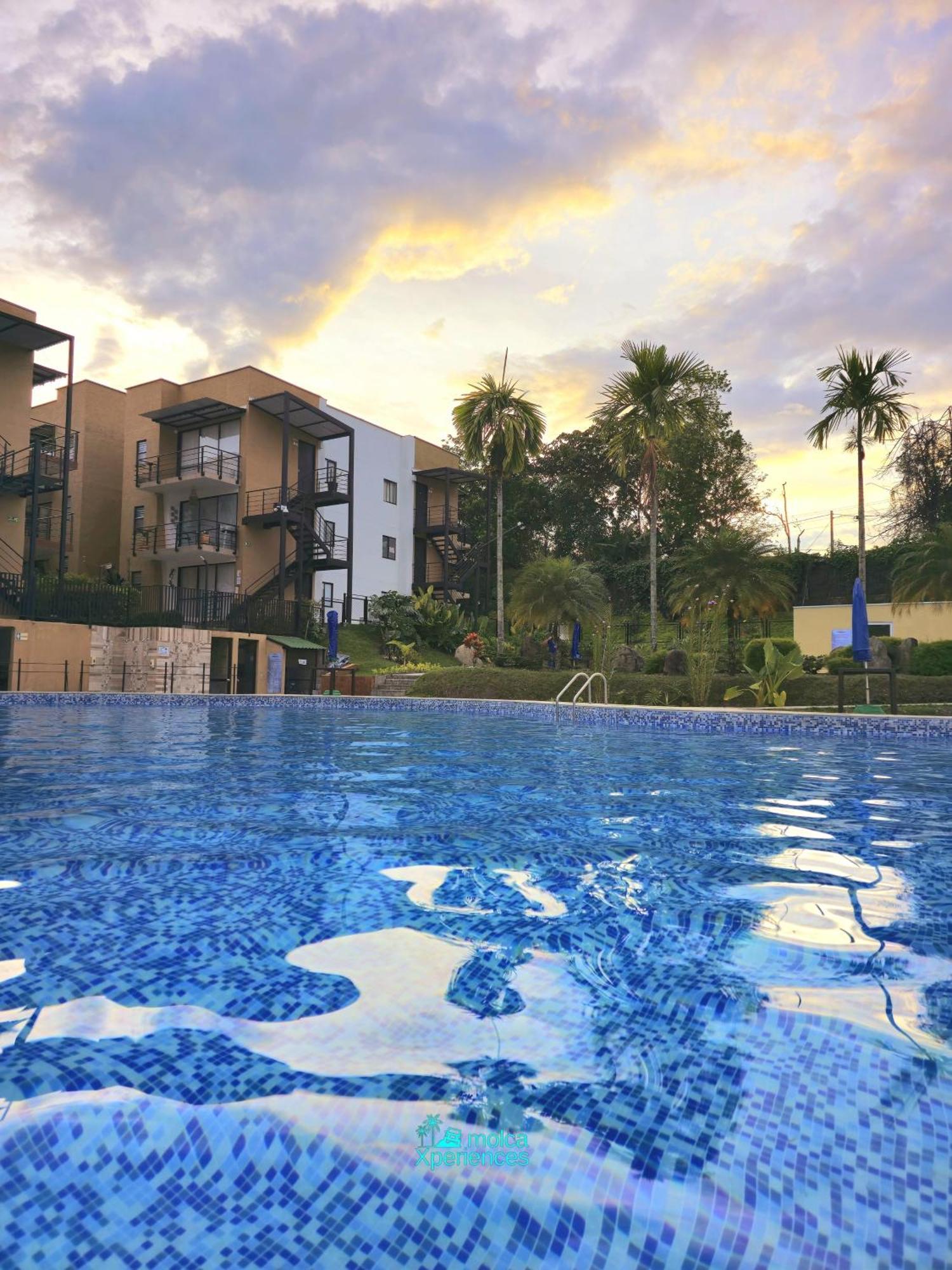 Apartamento Privado Vacacional A 5M Del Aeropuerto, 20 Minutos Del Parque Del Cafe Y Centro De Armenia Con 4 Piscinas, 3 Jacuzzi, Sauna By Molca Xperiences 2H Extérieur photo