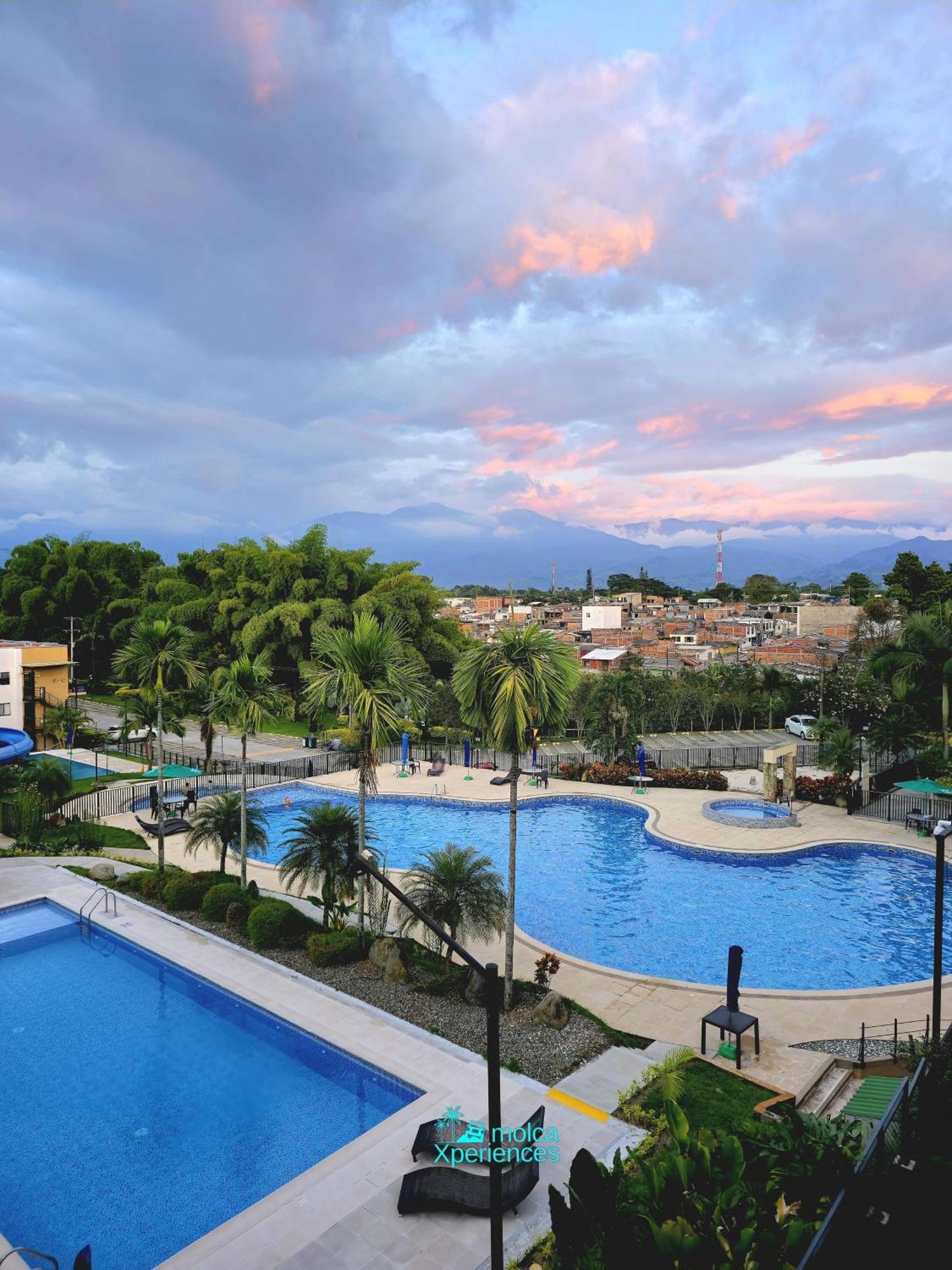 Apartamento Privado Vacacional A 5M Del Aeropuerto, 20 Minutos Del Parque Del Cafe Y Centro De Armenia Con 4 Piscinas, 3 Jacuzzi, Sauna By Molca Xperiences 2H Extérieur photo